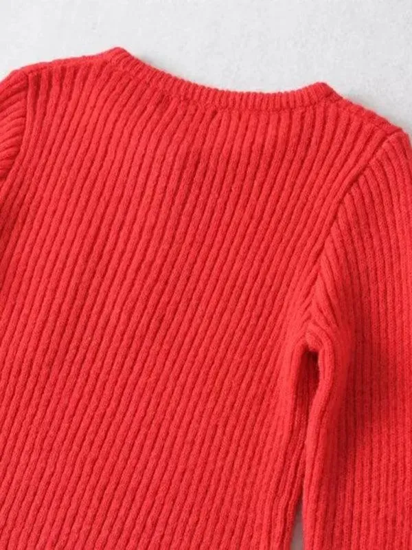 Elegant Curved Hem Knit Sweater for Women - Essential Winter Fashion Piece