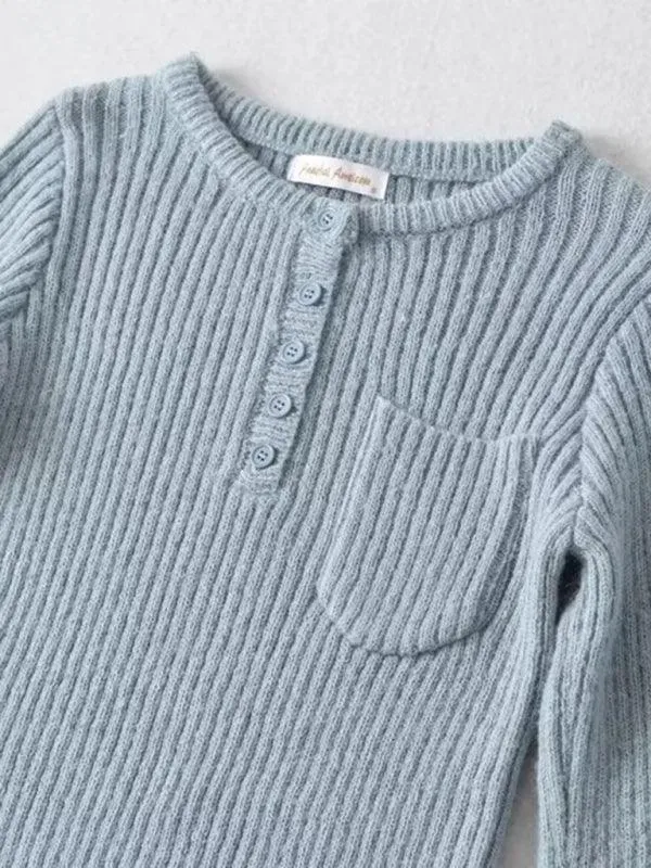 Elegant Curved Hem Knit Sweater for Women - Essential Winter Fashion Piece