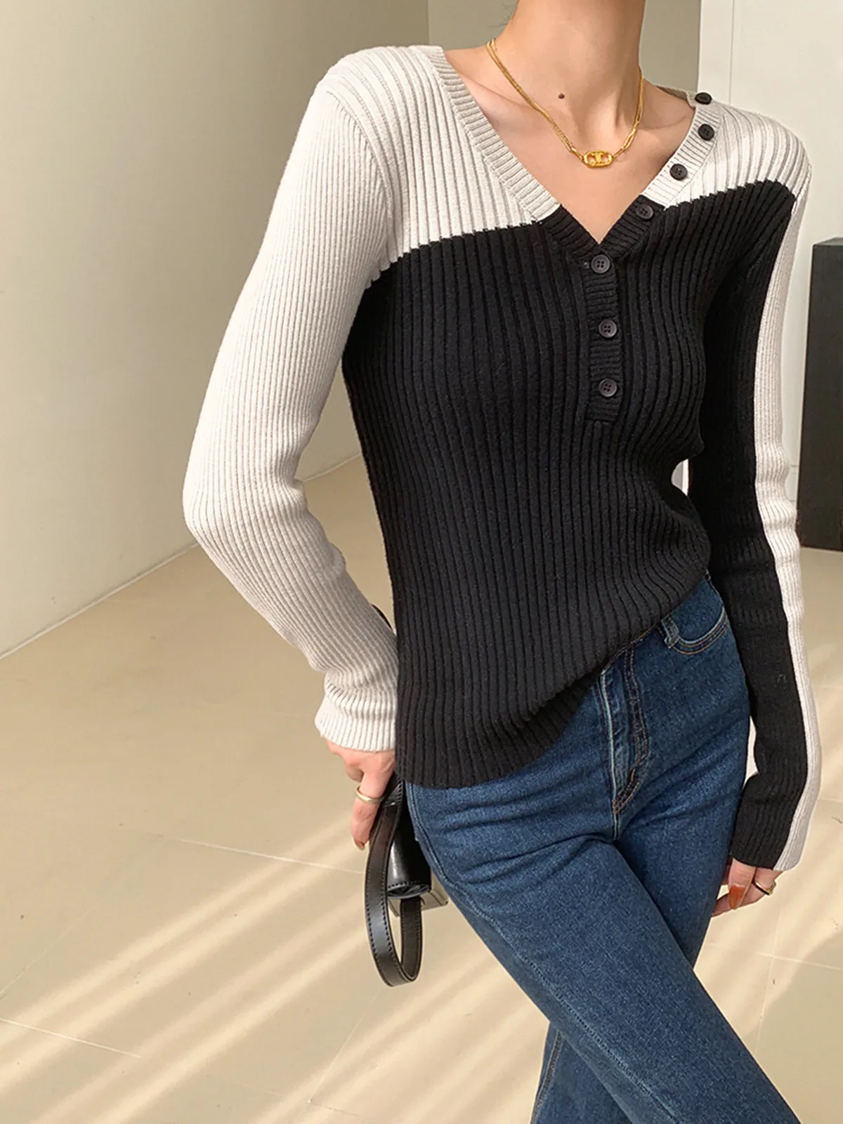 Two Tone Long Trendy Sleeve Knit Top