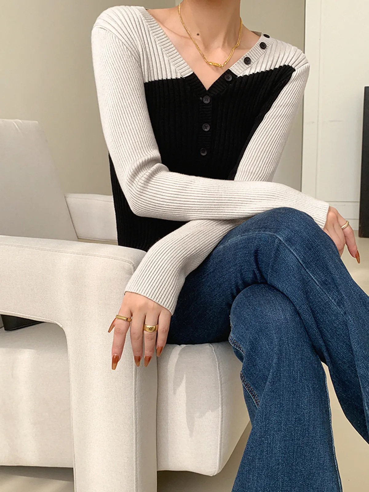 Two Tone Long Trendy Sleeve Knit Top